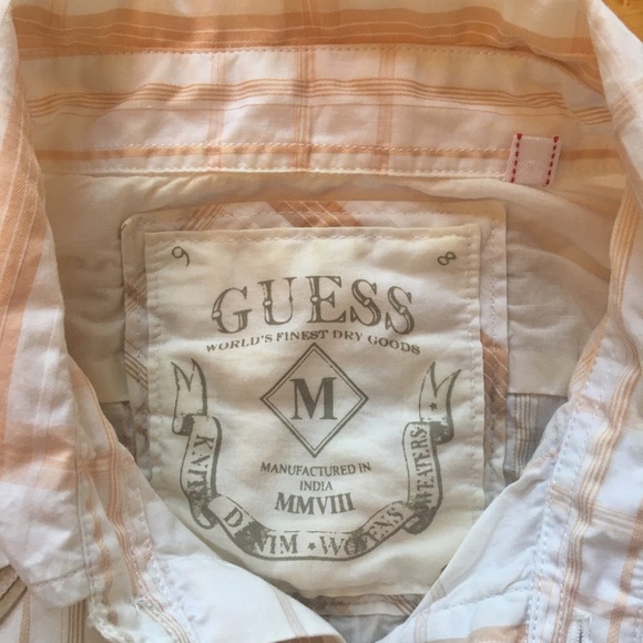 GUESS Short Sleeve Summer Shirt. Medium - Picture 8 of 16